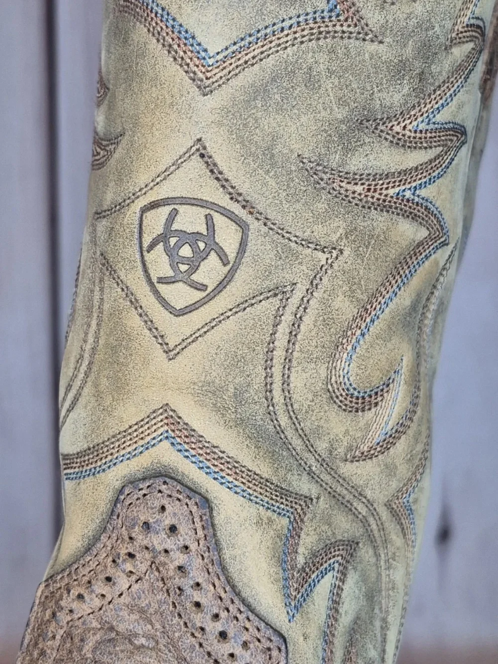 Ariat Men’s Size 10 D Heritage Crepe Sole Western Cowboy Boots ATS Tech Soles